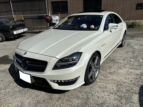 メルセデス・ベンツ
CLS63　AMG