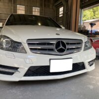 ベンツ　W204　ブレーキパッド交換　エンジン警告灯,リヤバンパー交換