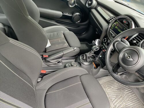 ミニクーパーＲ５６
トランスミッション　エアラー　診断修理