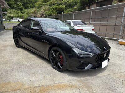 マセラティ　ギブリ タイヤ交換